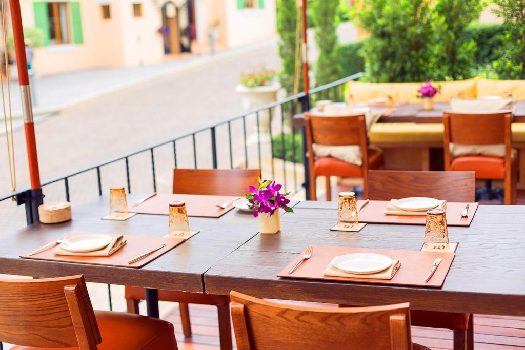 Toscana Town Square Suites Mu Si Exterior foto